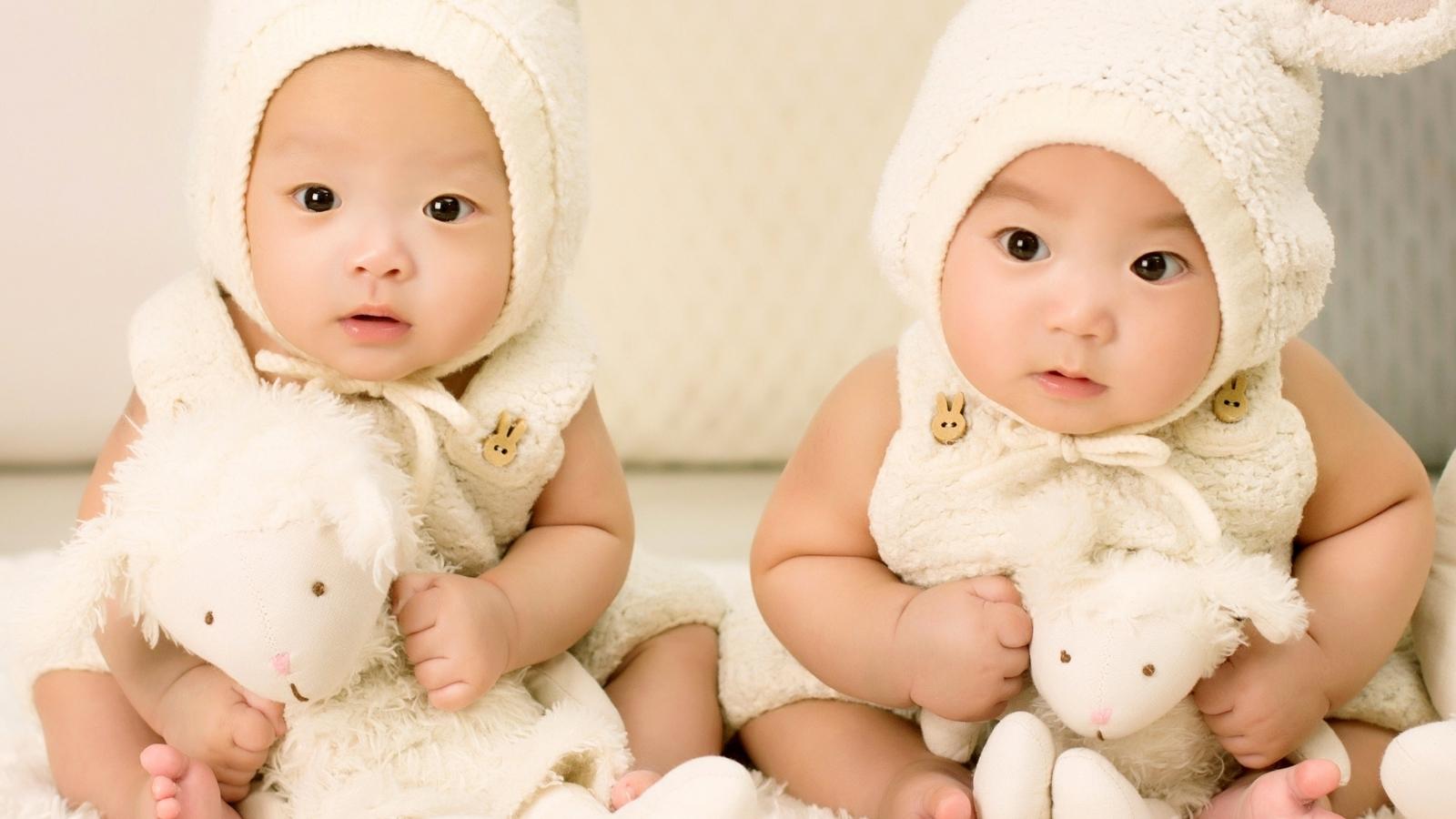 Échange de bébés UCM Center