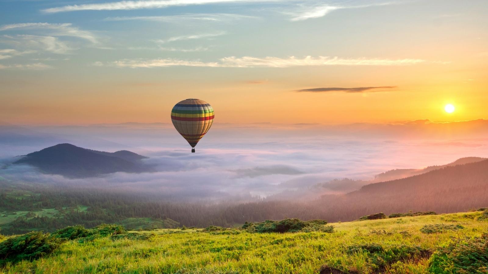 La montgolfière qui m’arrose UCM Center